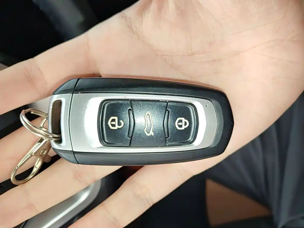 Geely Vision S1 — миниатюра 9