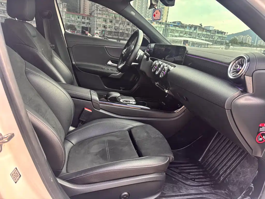 MERCEDES BENZ A CLASS