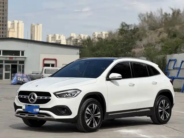 Mercedes-Benz GLA