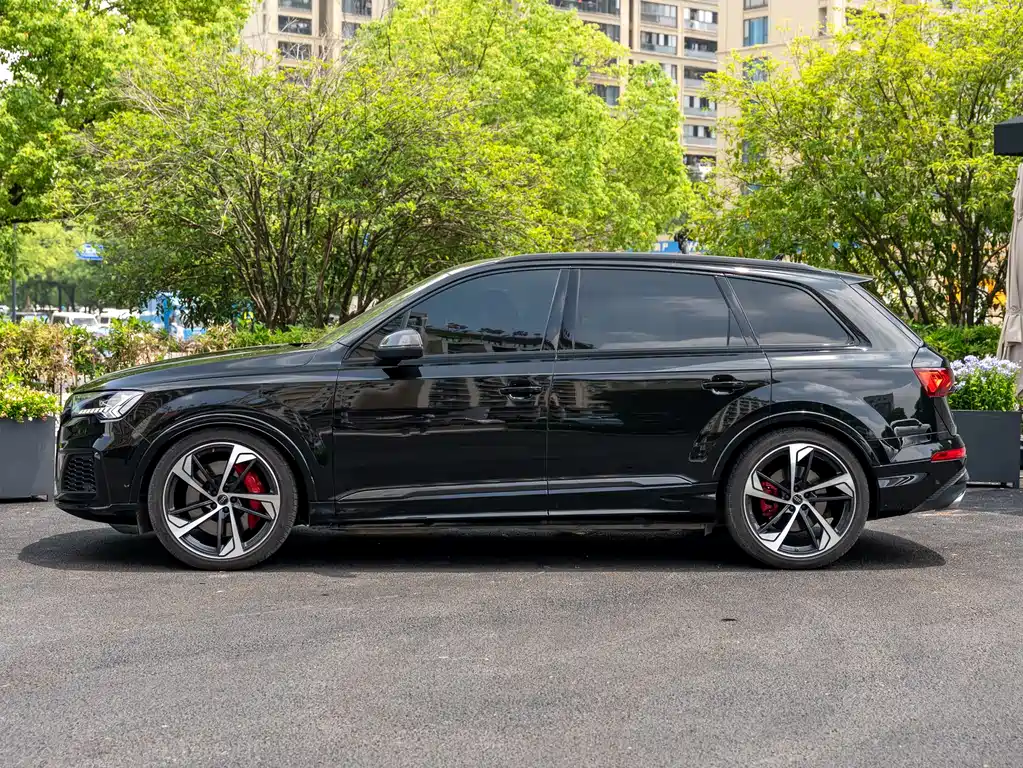 Audi SQ7 2024 4.0 TFSI