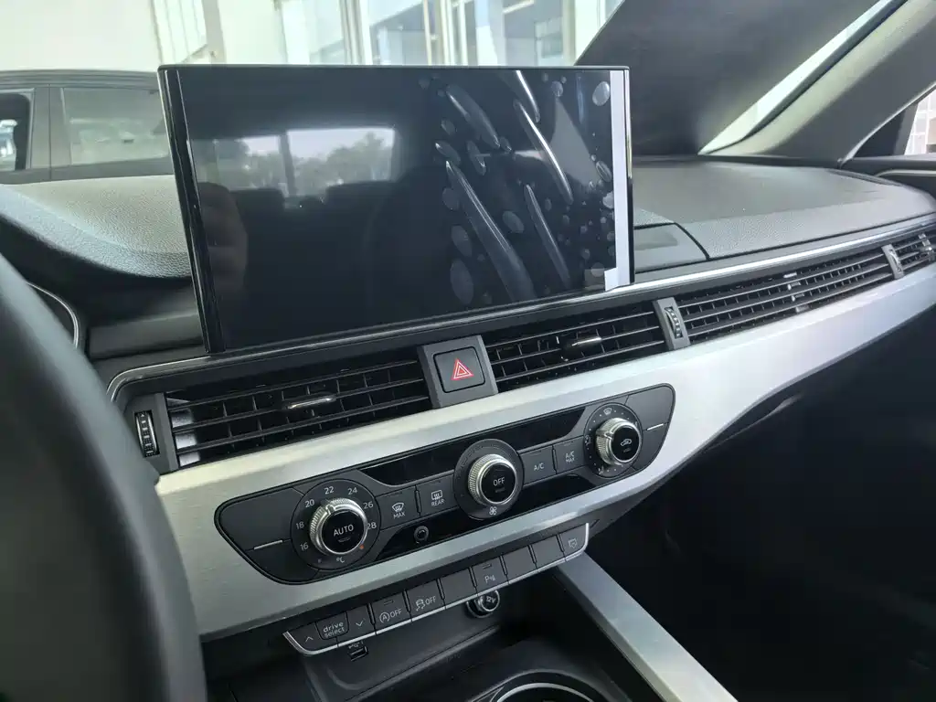 Audi A4L 2024 40 TFSI Fashion