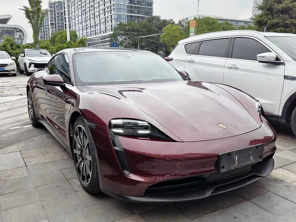 Porsche Taycan — миниатюра 2