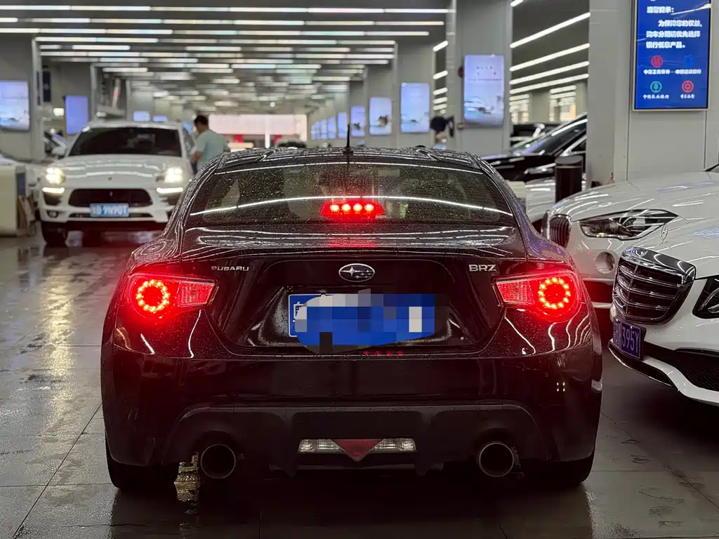Subaru BRZ 2015 2.0i AT