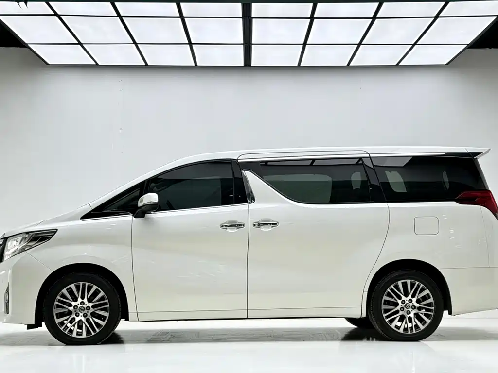 Toyota Alphard 2015 3.5L Luxury