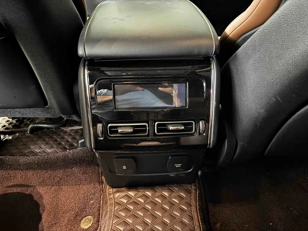 Lincoln Aviator — миниатюра 3
