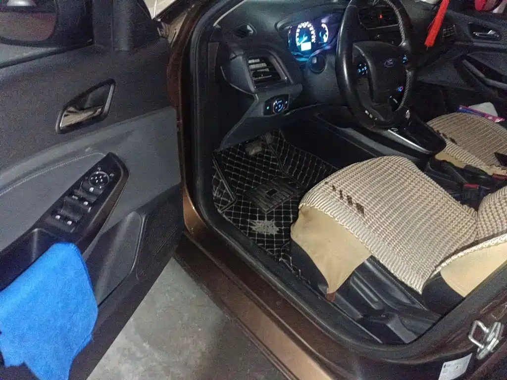 Ford Escort — миниатюра 14