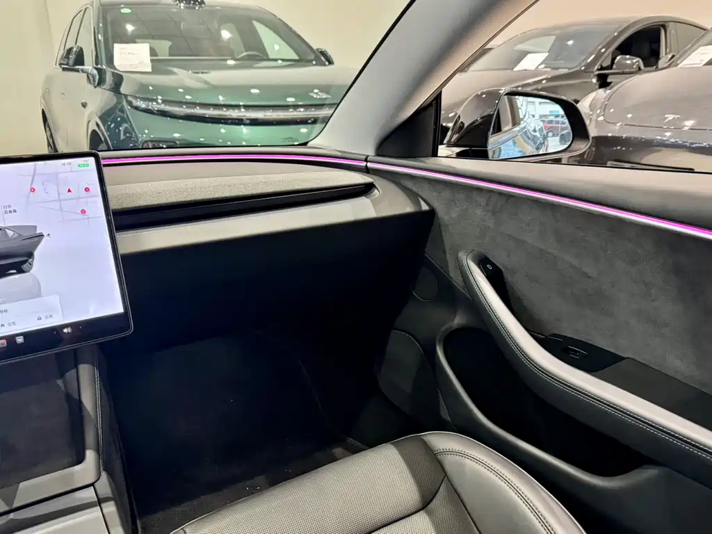 Tesla Model 3 — фотографии объявления, Фото 11