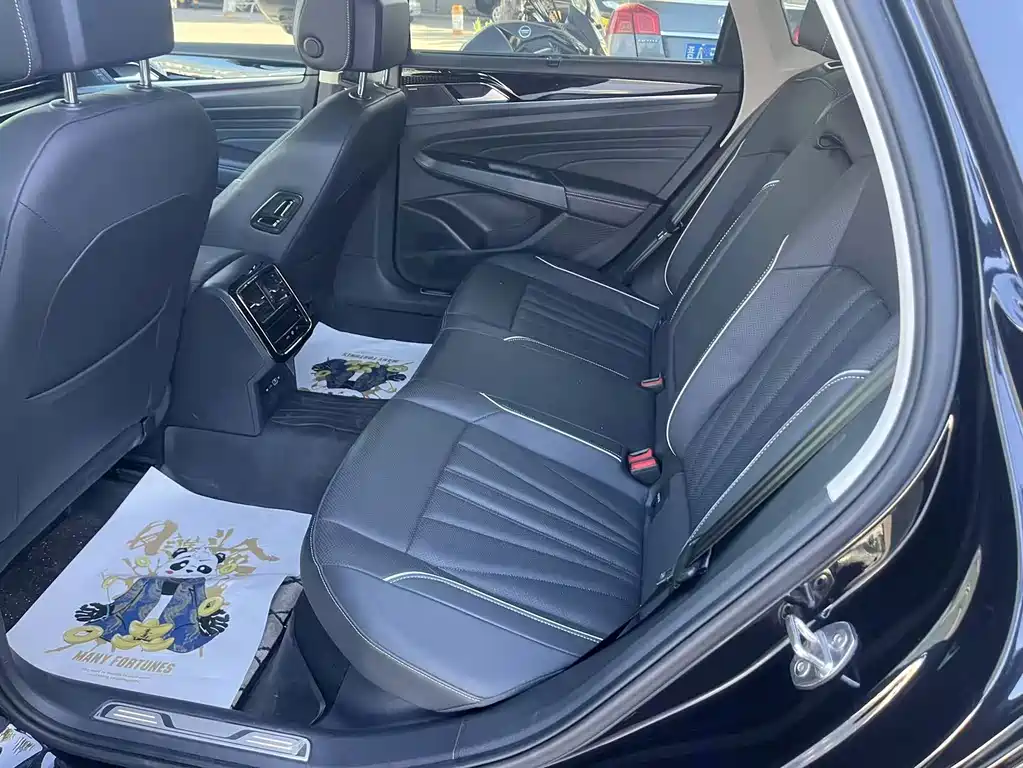 Volkswagen Passat — миниатюра 7