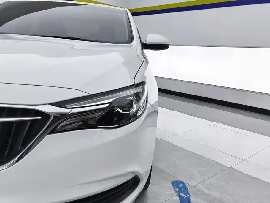 Buick Excelle — миниатюра 5