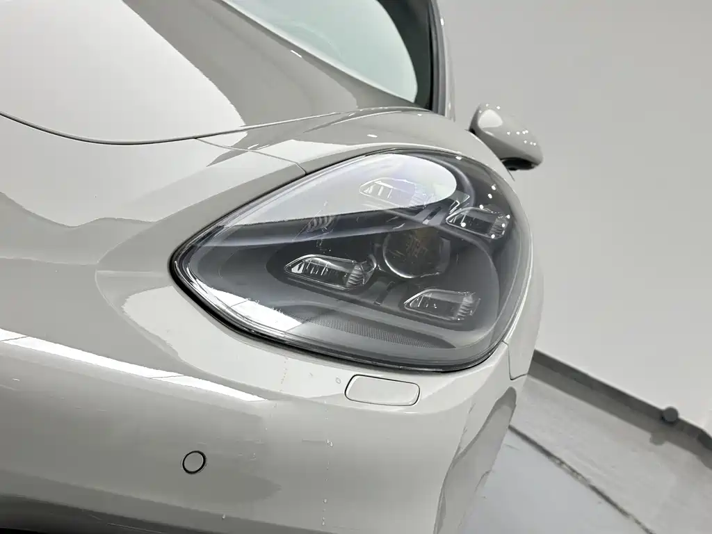 Porsche Panamera — миниатюра 18