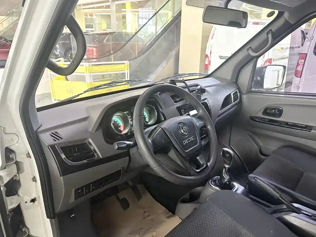 DONGFENG YUFENG EM26