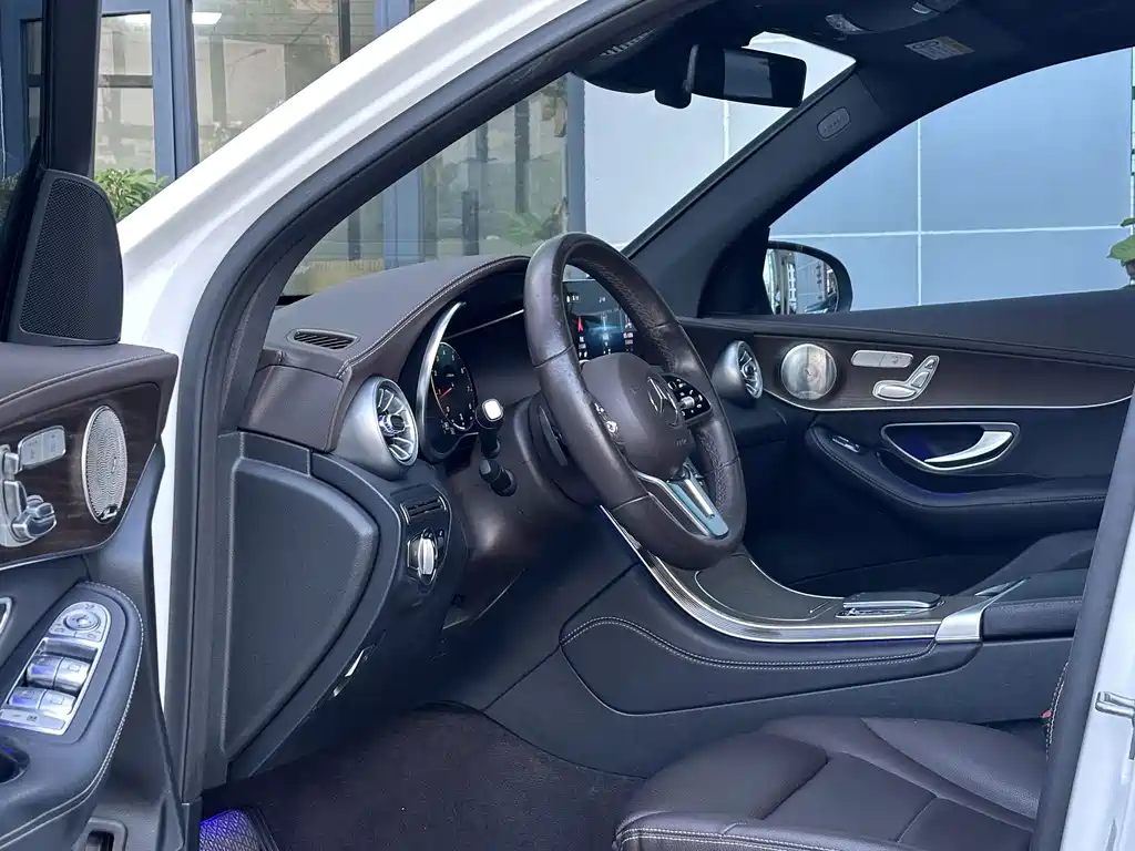 Mercedes-Benz GLC — миниатюра 8