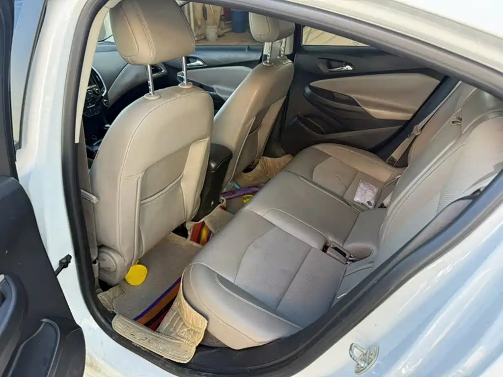 Chevrolet Cruze — миниатюра 18