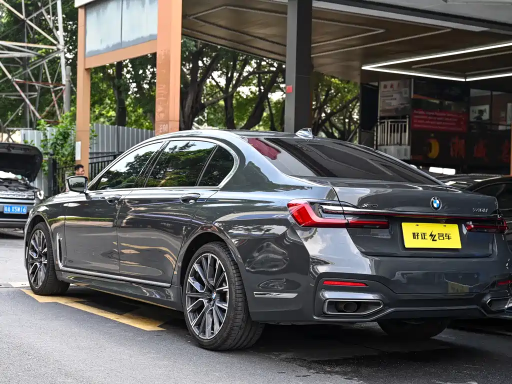 BMW 7 Series 7 2022 740Li xDrive Executive M Sport