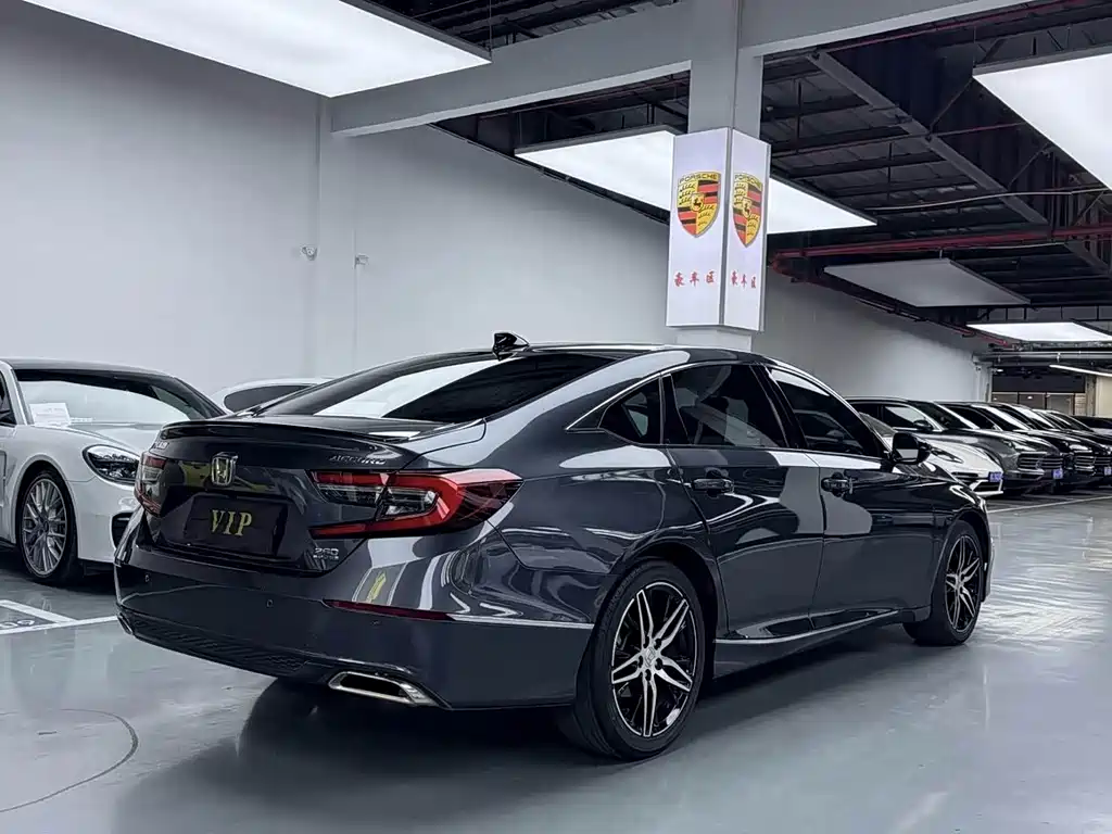 Honda Accord — миниатюра 19