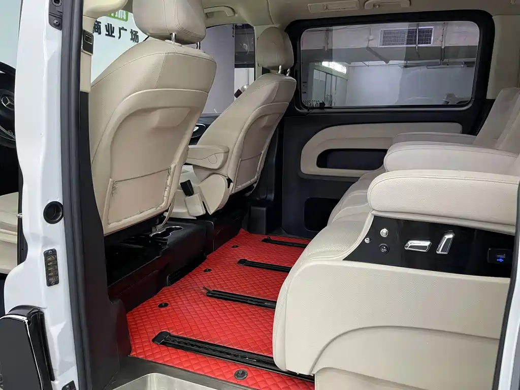 Mercedes-Benz Vito — миниатюра 13