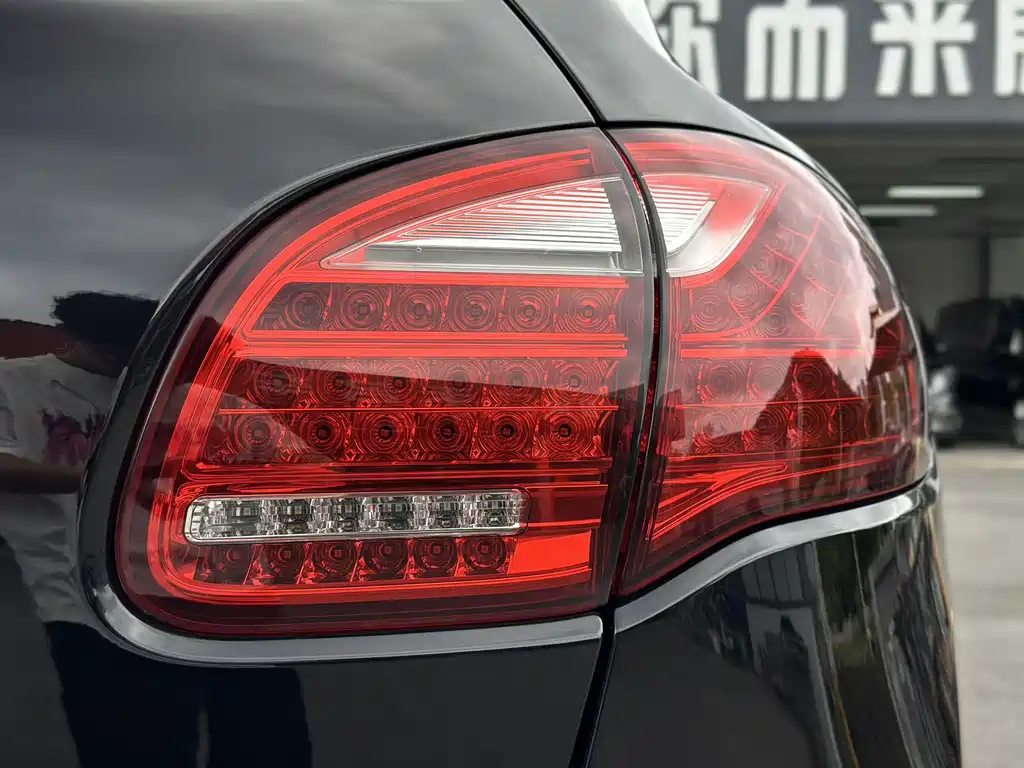 Porsche Cayenne 2011 Cayenne 3.0T