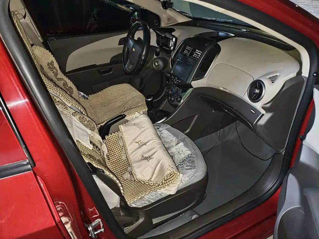 Chevrolet Aveo — миниатюра 10