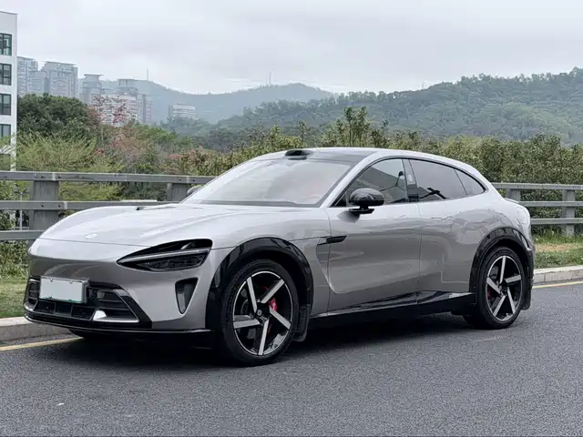 XIAOMI CAR XIAOMI YU7 2025