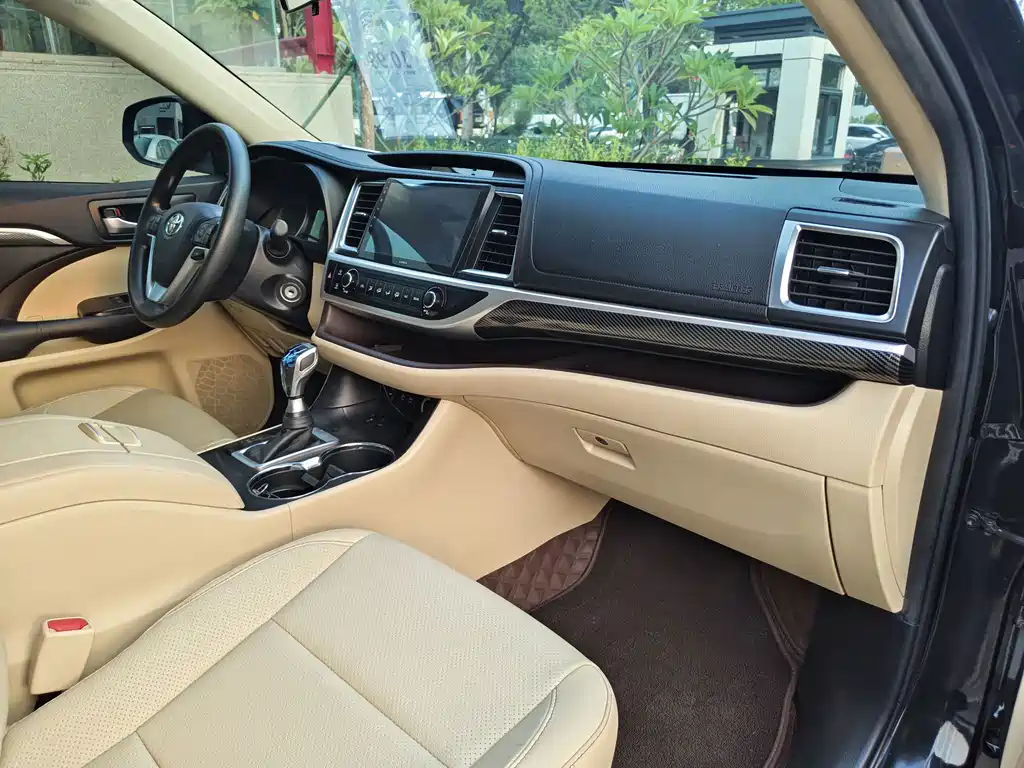 Toyota Highlander — миниатюра 22