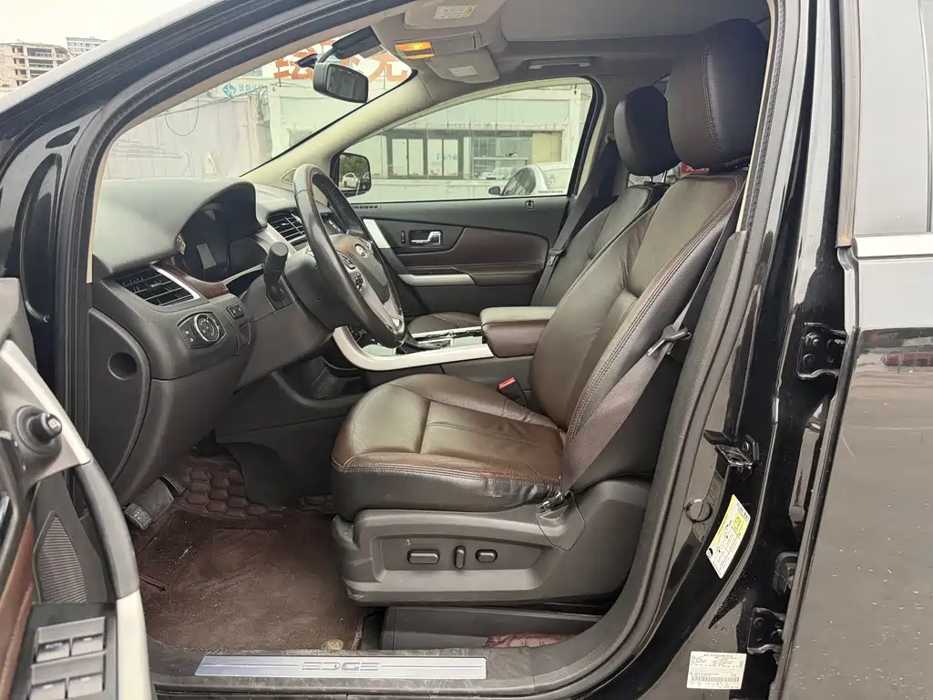 Ford Edge (Import) — миниатюра 5