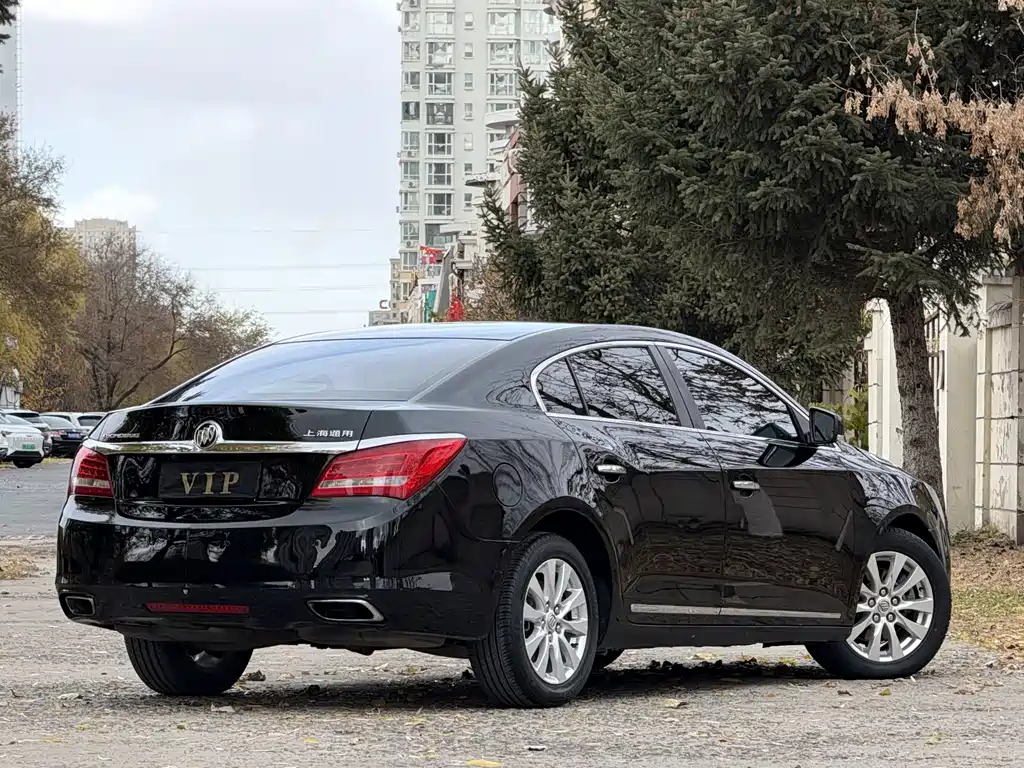 Buick LaCrosse — миниатюра 5