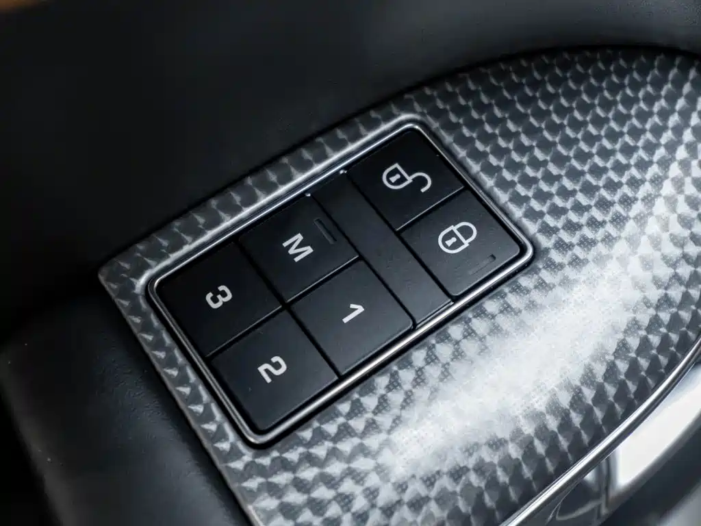 Land Rover Sport — миниатюра 26