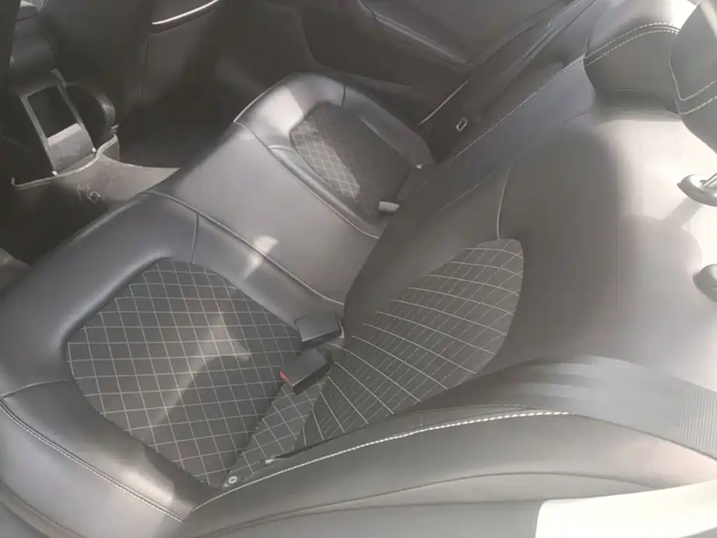 Skoda Rapid — миниатюра 17