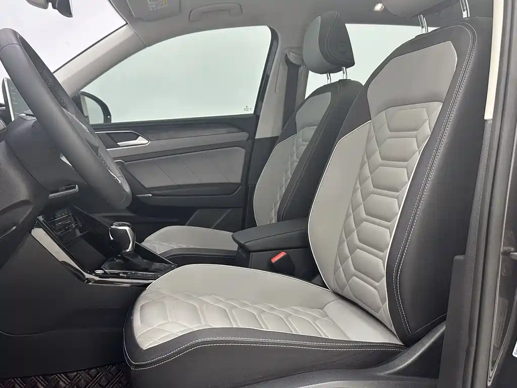 Volkswagen Tayron 2023 280TSI Luxury Plus