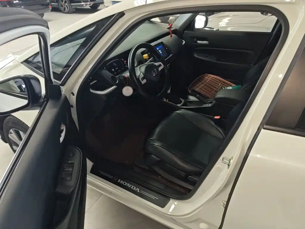Honda Fit — миниатюра 16