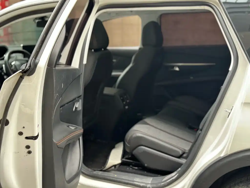 Peugeot 5008 — миниатюра 8