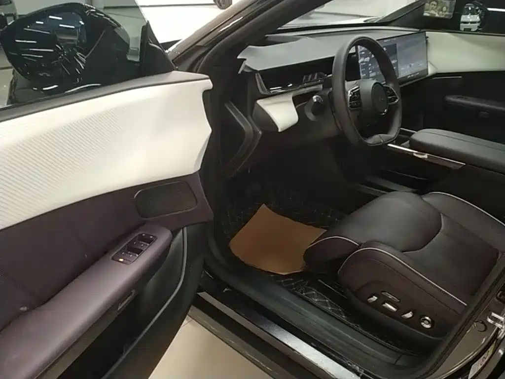 Mazda EZ-60 — миниатюра 16