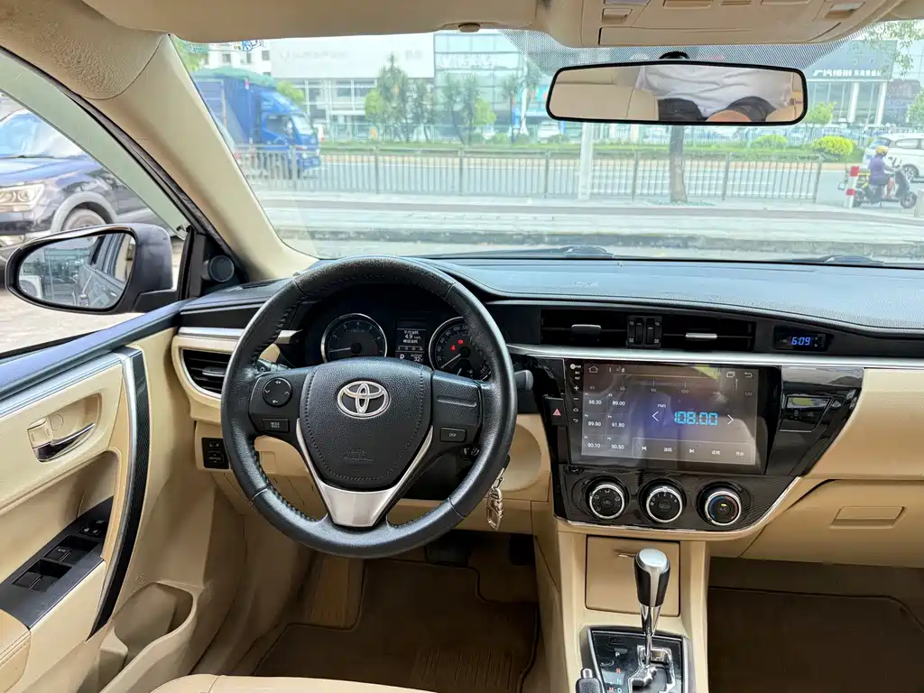 Toyota Corolla — миниатюра 8