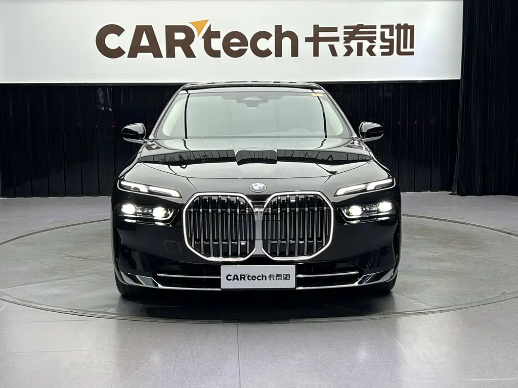 BMW 7 Series 7 2023 735Li Luxury
