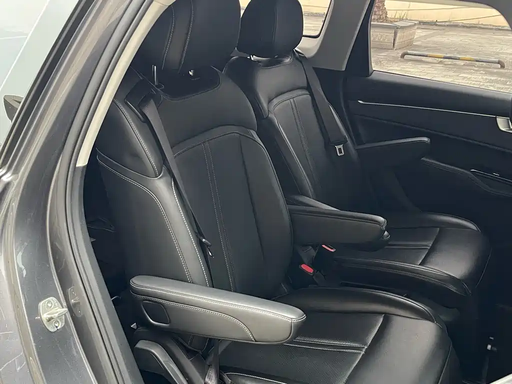 Wuling Victory — миниатюра 9