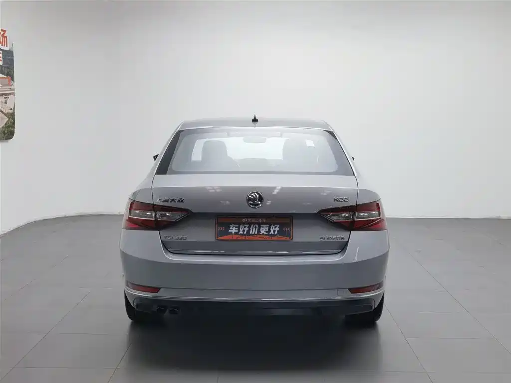 Skoda Superb 2016 TSI330 DSG