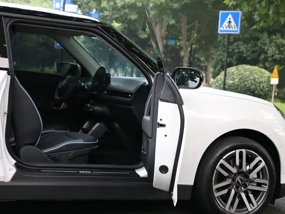 MINI MINI COOPER EV — миниатюра 15