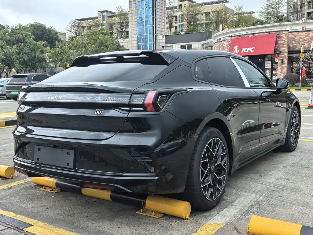 ZEEKR EXTREME KRYPTON 001