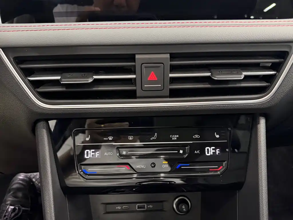 Volkswagen Tiguan L New Energy - фото 6