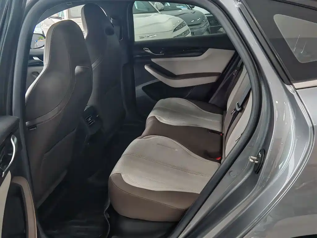 BYD Qin PLUS — миниатюра 8