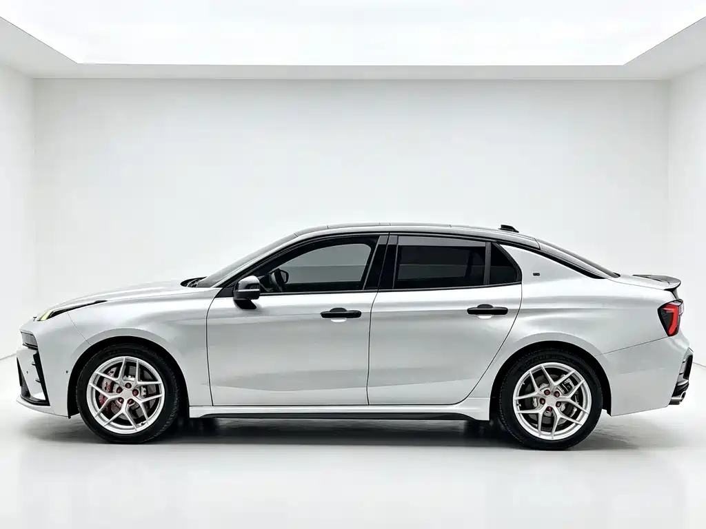 Lynk & Co 03 — миниатюра 9
