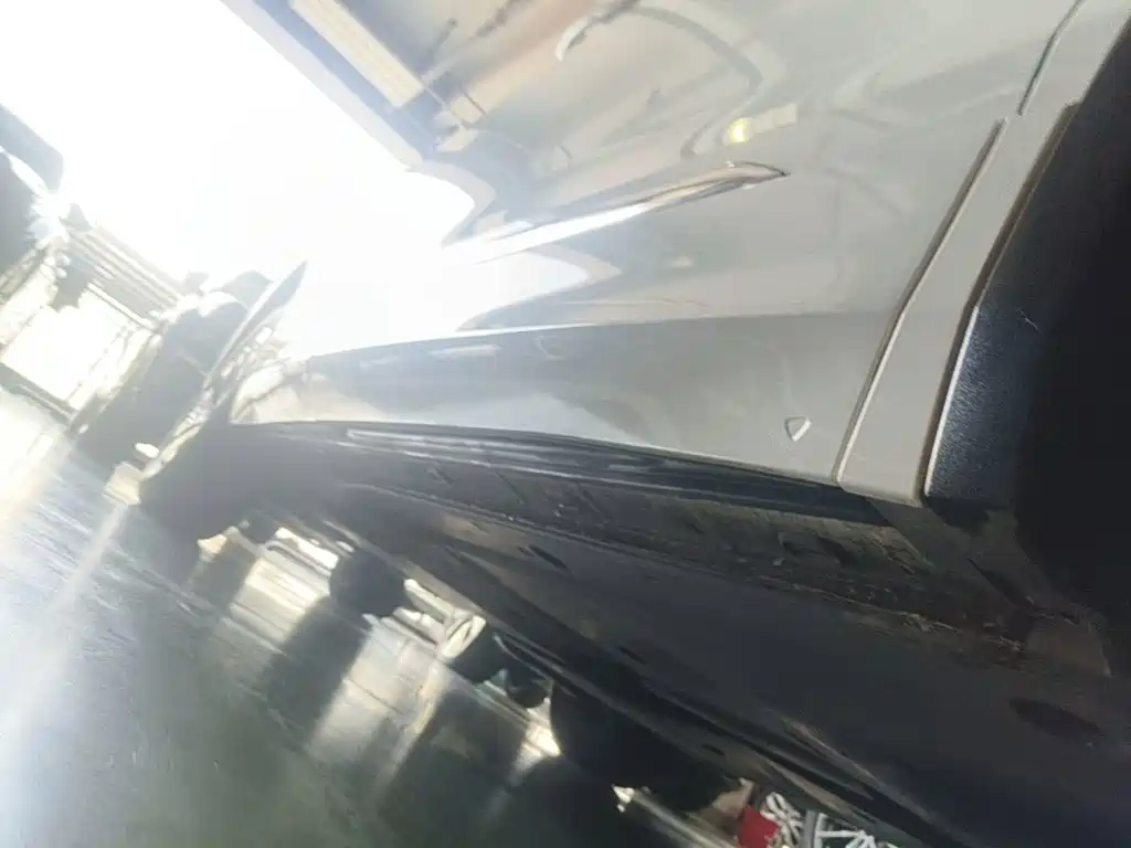 Volkswagen Tiguan L PHEV — миниатюра 21