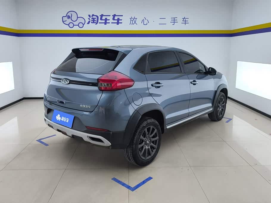 CHERY Tiggo 3x 1.5 л 2024 г. Серебристо-серый, пробег 12800 км