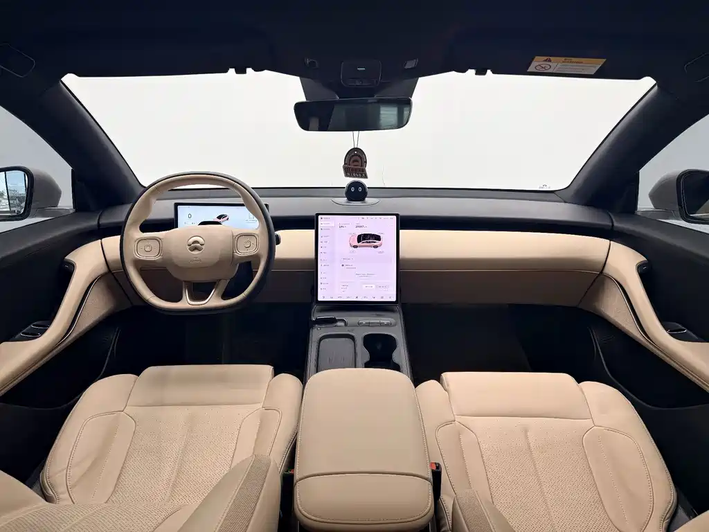 NIO ET5 — миниатюра 11