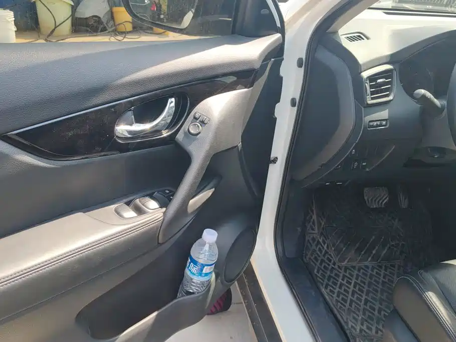 Nissan X-Trail — миниатюра 6
