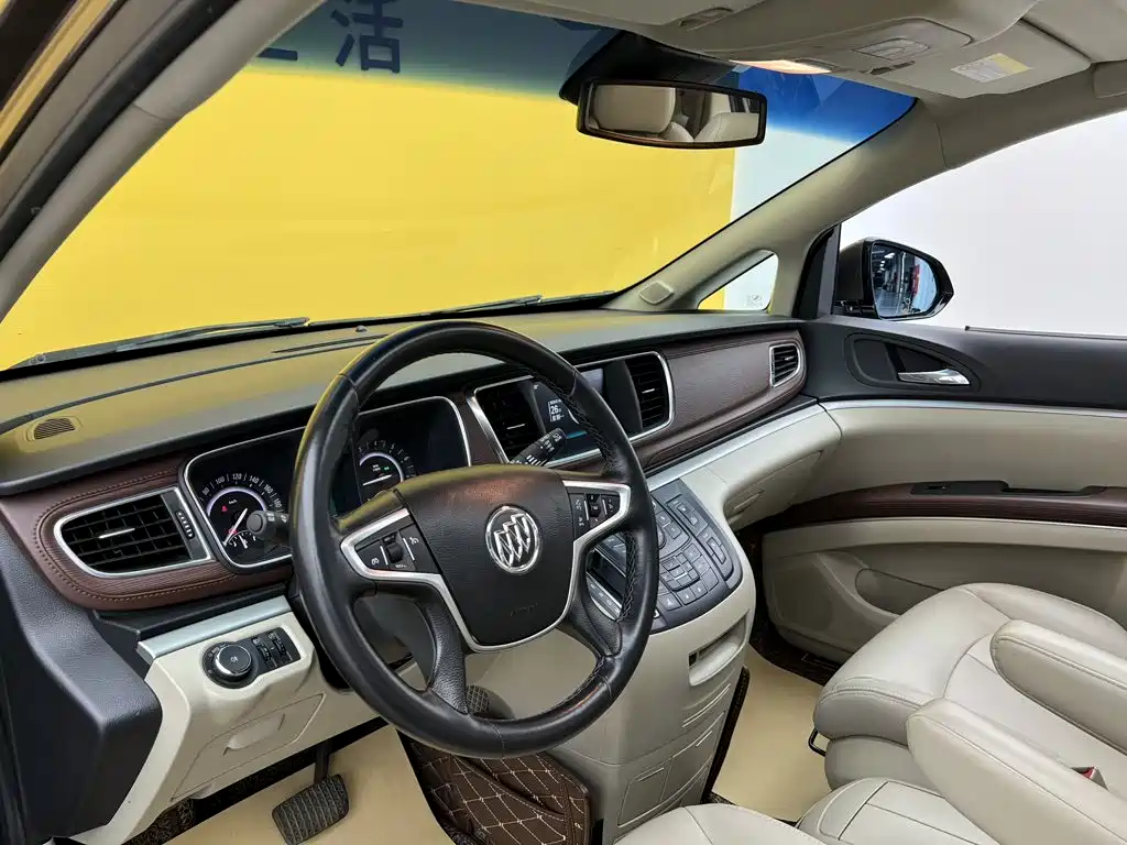 Buick GL8 — миниатюра 24