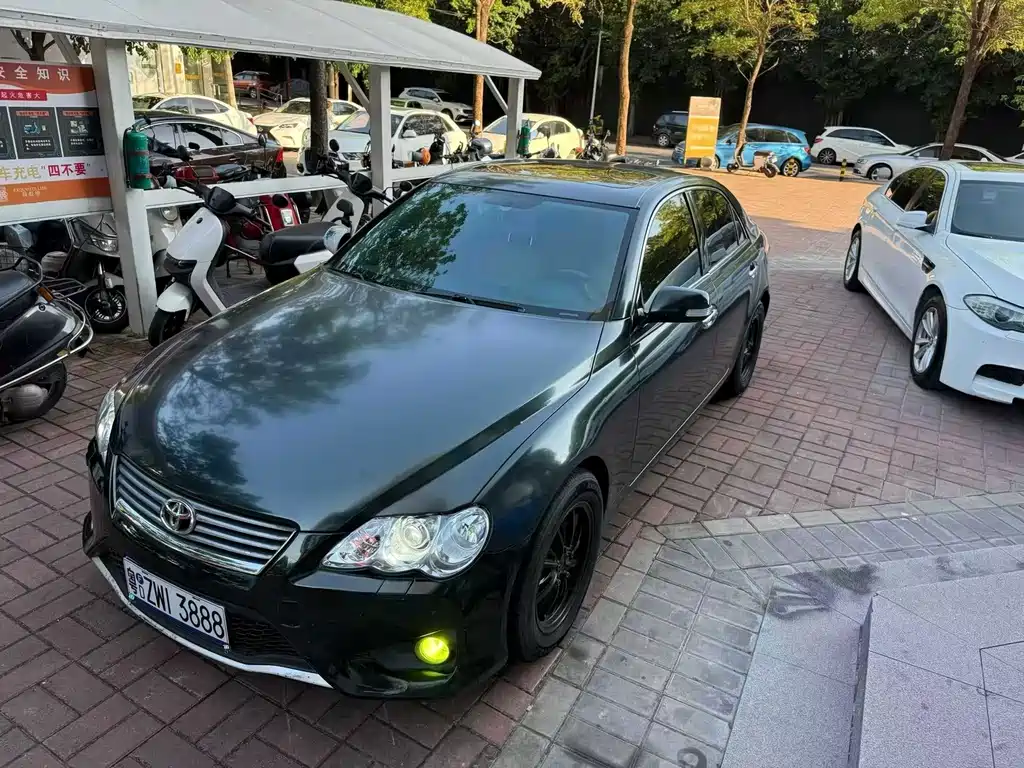 Toyota Reiz