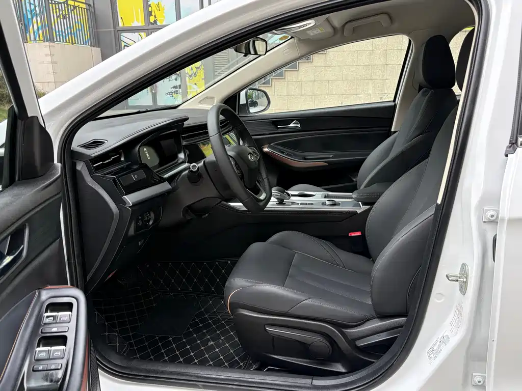Chery 5 PLUS 2023 1.5T CVT