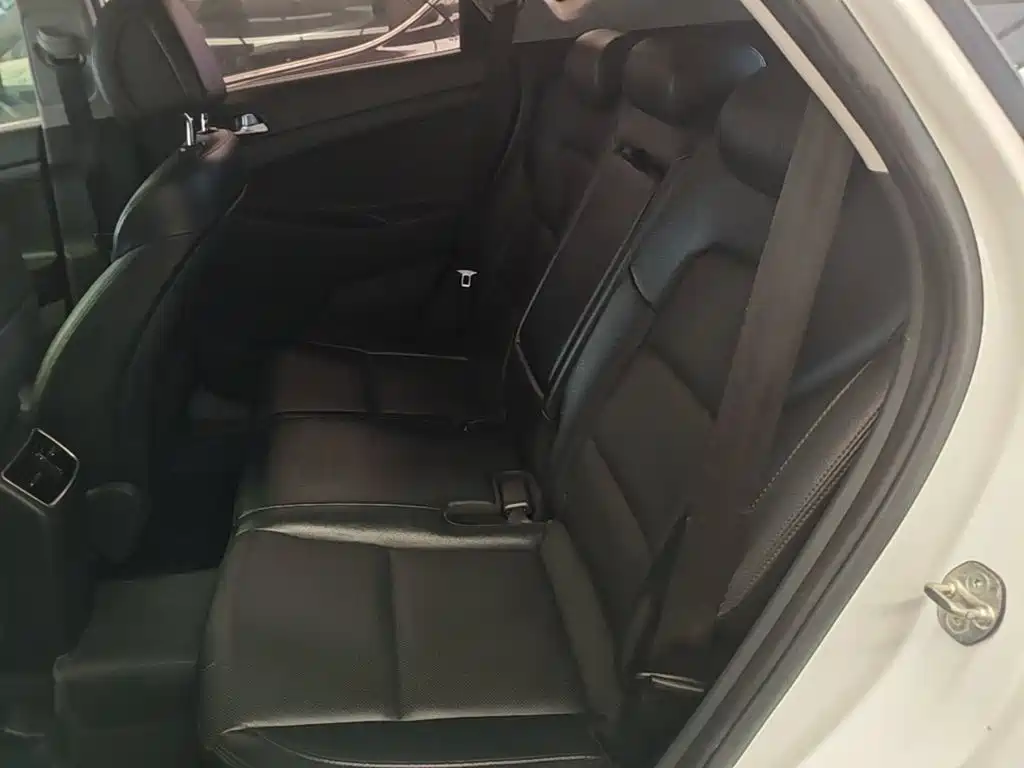 Hyundai Tucson — миниатюра 17