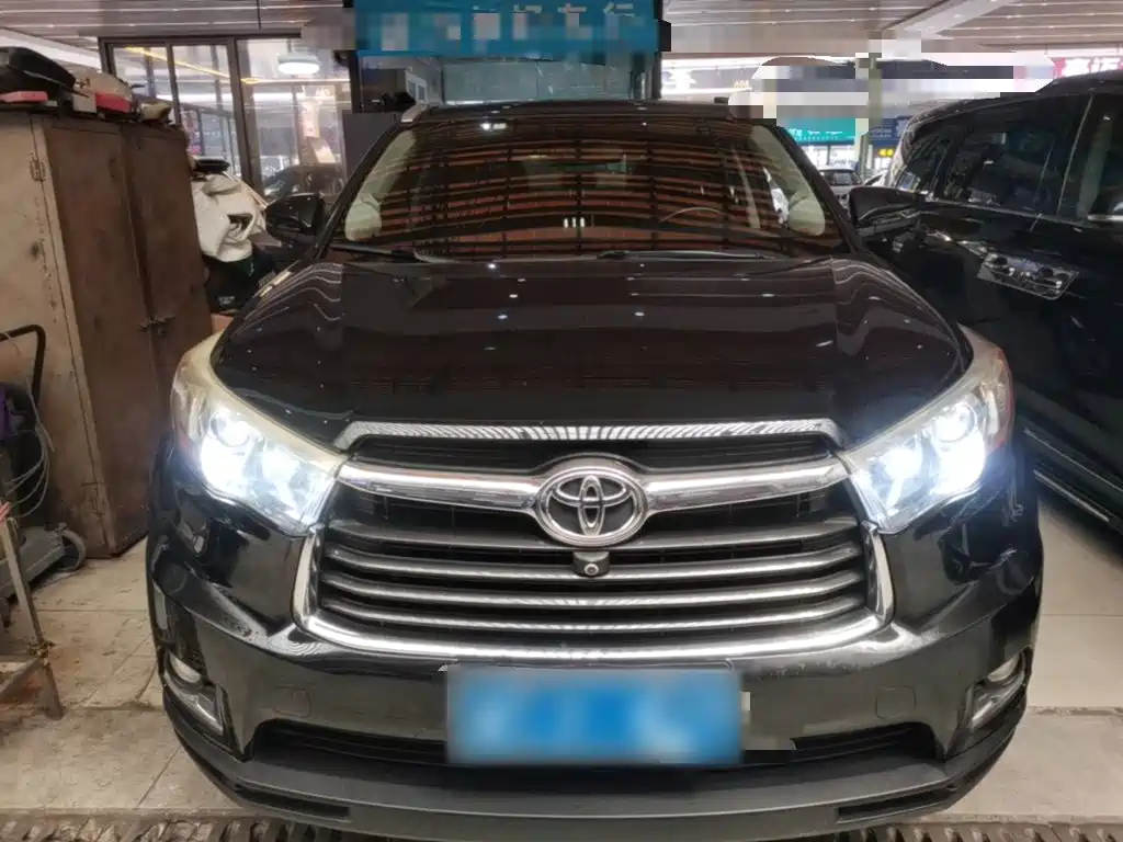 Toyota Highlander — миниатюра 3